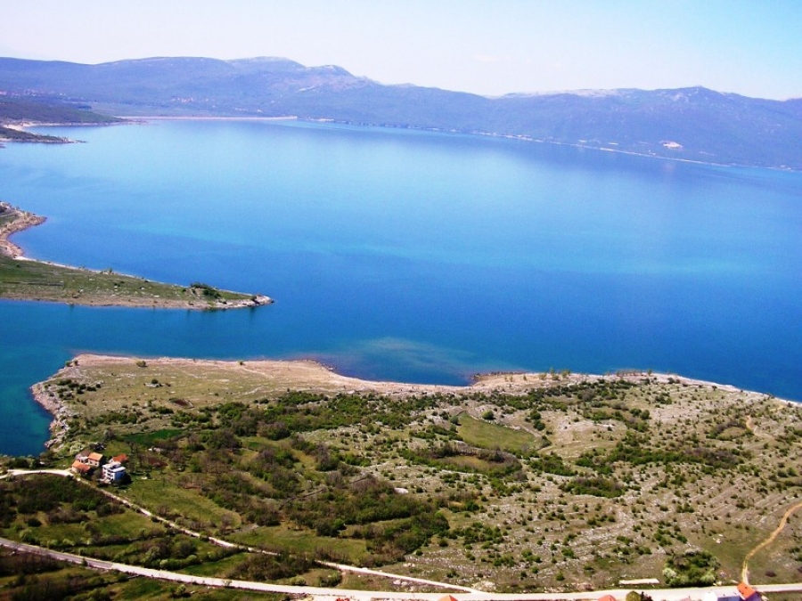 Buško Lake